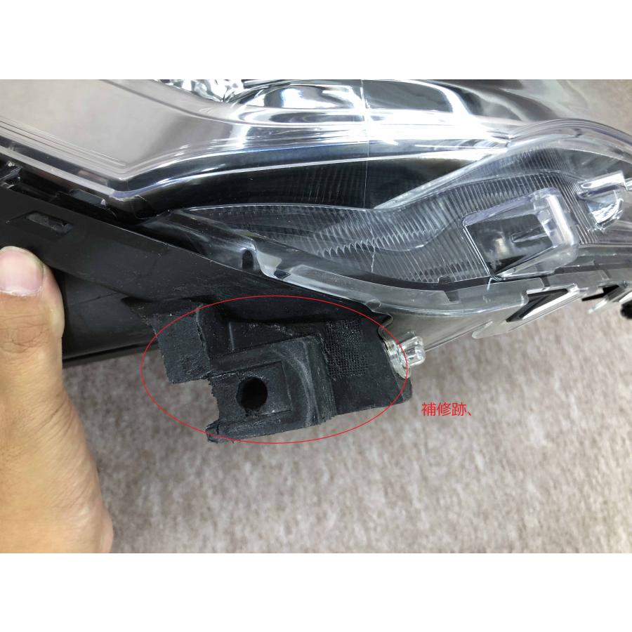 美品 磨き済み ライズ ロッキー A200A A210A 純正 ヘッドライト 右