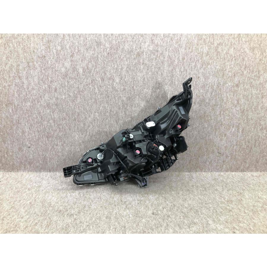 レンズ美品 磨き済み トヨタ ノア MZRA90 ZWR90 90系 右ヘッドライト