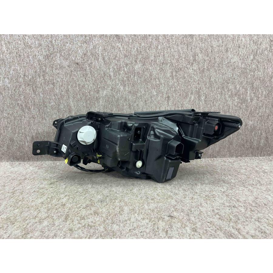 送料無料美品レヴォーグ 左ヘッドライトKOITO 100-60446 EA 磨き済み スバル レヴォーグ WRX S4 レイバック ヘッドライト 右 KOITO