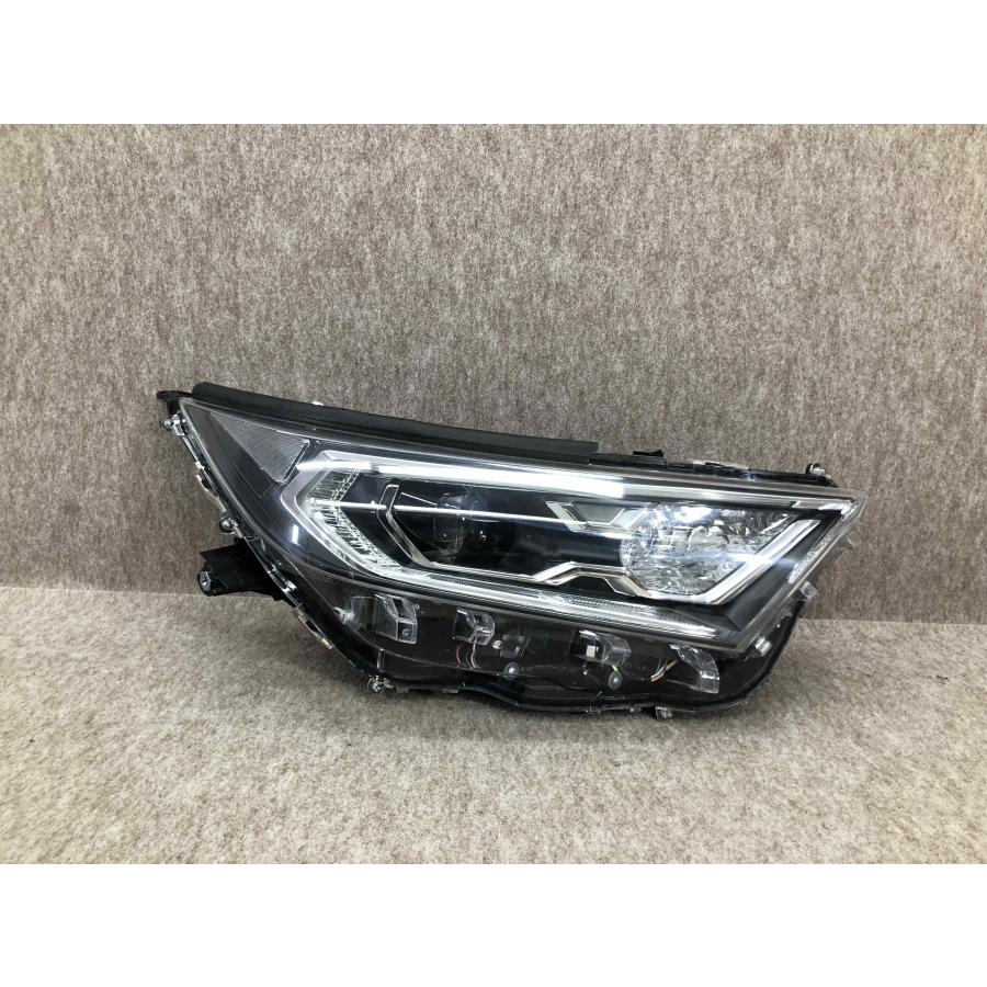 美品 磨き済み 前期 LED MXAA52 RAV4 ハイブリッド 右ヘッドライト