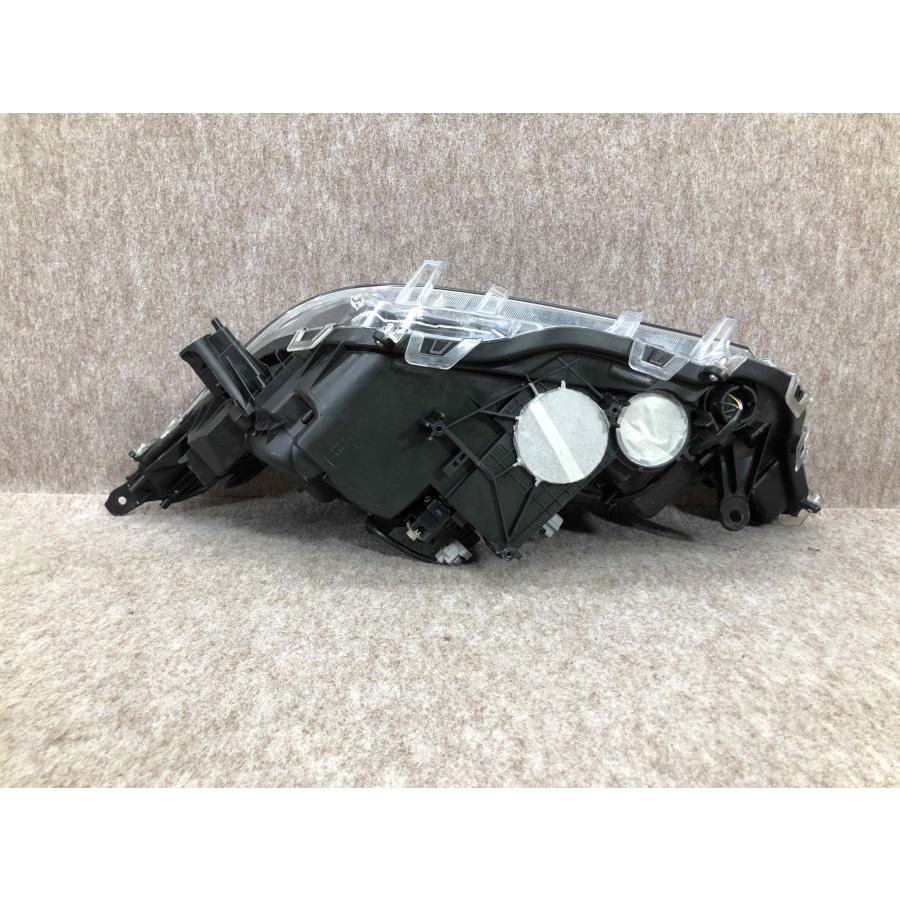 美品 磨き済み 前期 LED MXAA52 RAV4 ハイブリッド 右ヘッドライト