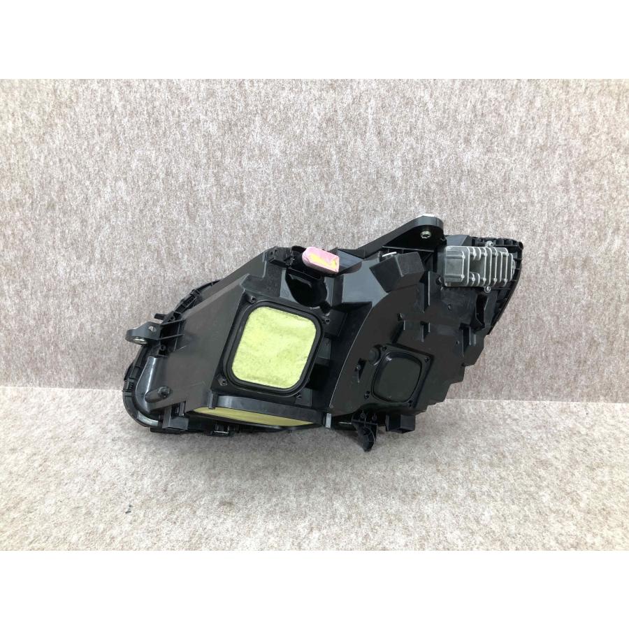 磨き済み メルセデスベンツ W205 Cクラス ヘッドライト右 A2059069601