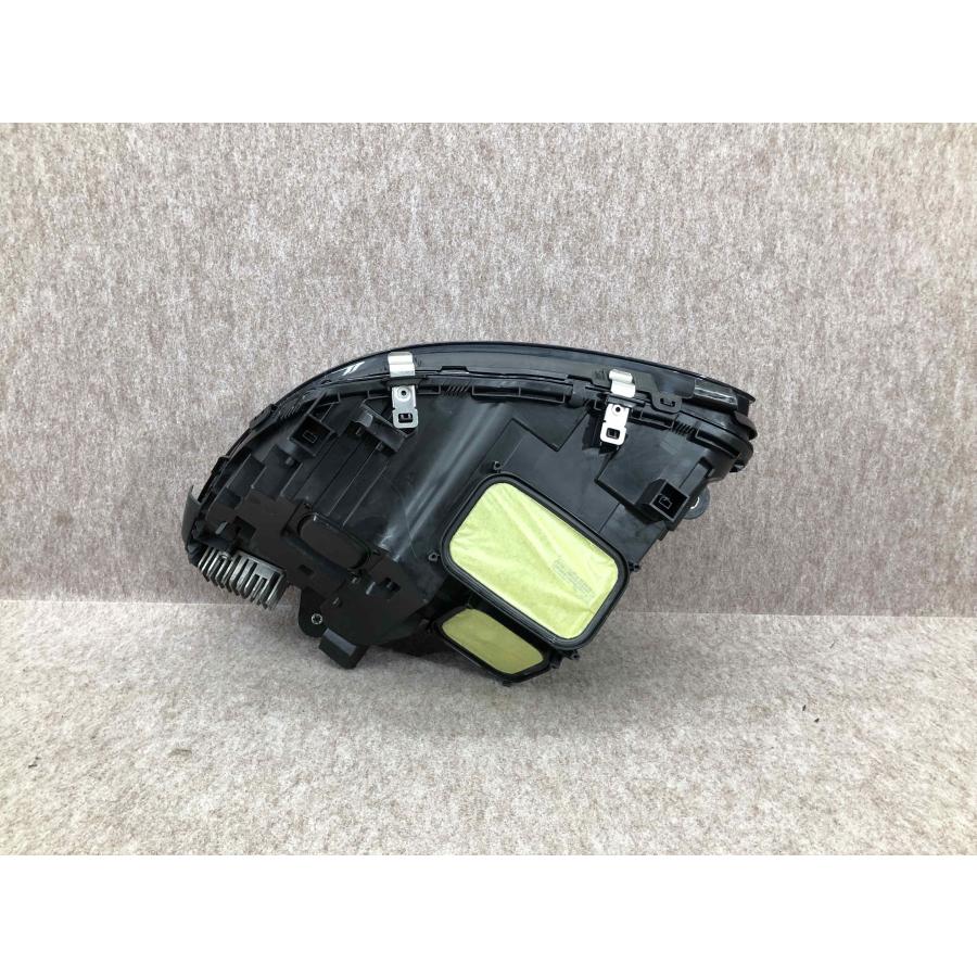 磨き済み メルセデスベンツ W205 Cクラス ヘッドライト右 A2059069601