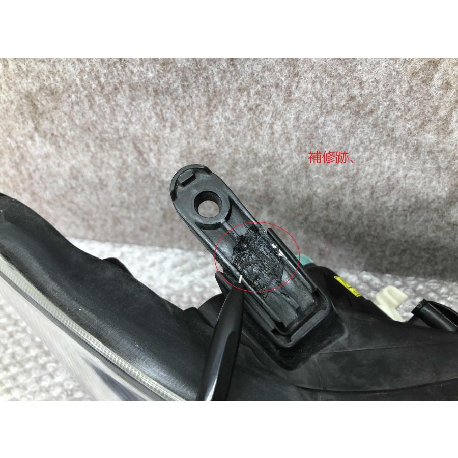 磨き済み トヨタ ウィッシュ 20 ZGE20 後期 純正 右 ヘッドライト HID