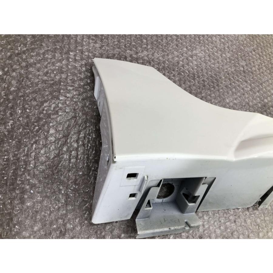 カローラ ツーリング NRE210 純正 サイドステップ 右 75850-12100