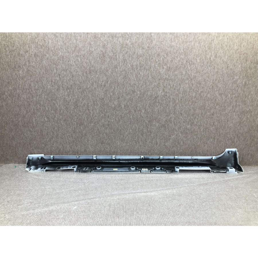 カローラ ツーリング NRE210 純正 サイドステップ 右 75850-12100