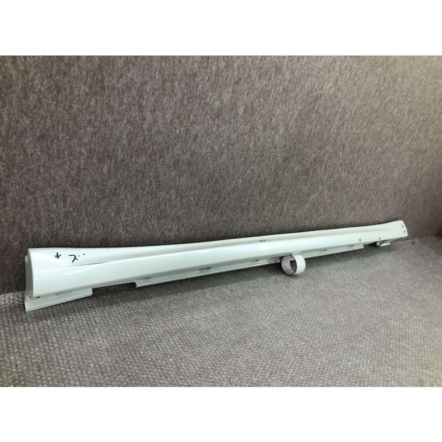 スイフト ZD83S 右 純正 サイドステップ サイドスポイラー 77211-52R1