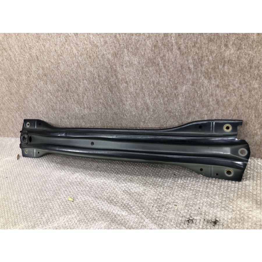 フィット DBA-GK3 フロントバンパーホースメント : 拓海商事ヤフー店