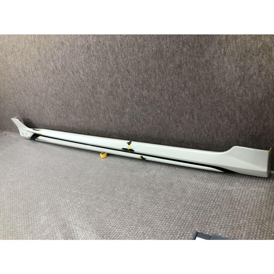 NRE210W ZWE211W カローラツーリング モデリスタ 右 サイド