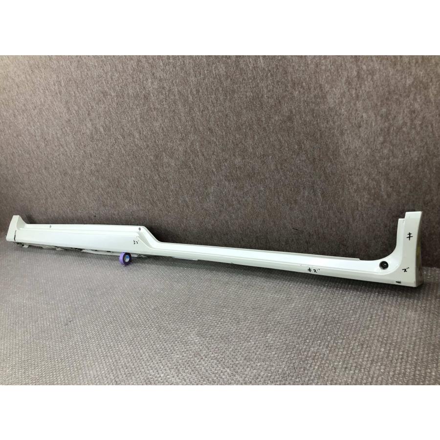 ヴォクシー ノア ZRR80G ZRR85G 純正 左 サイドステップ 75860-28040