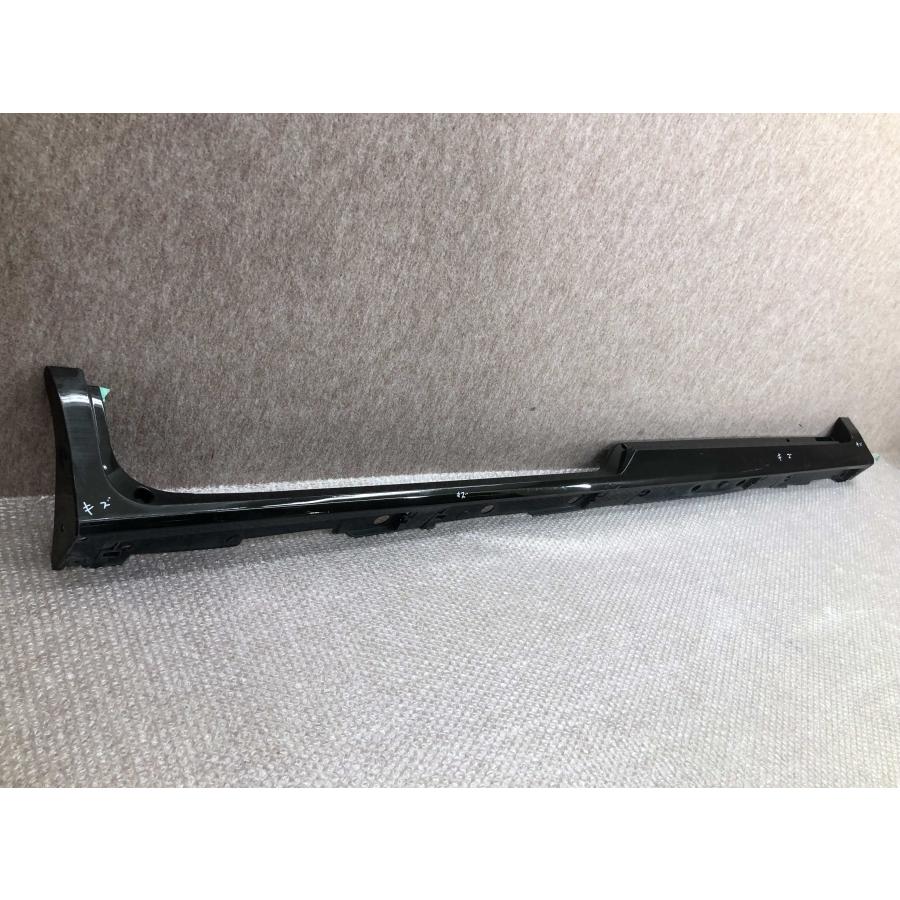 TOYOTA　ノア／ヴォクシー／エスクァイア　ZRR80G　サイドステップ　純正　 ノア ヴォクシー エスクァイア ZRR80 80 純正 右 サイドステップ 75850