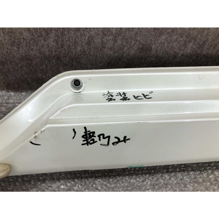 ノア ヴォクシー エスクァイア ZRR80 80 純正 右 サイドステップ 75850