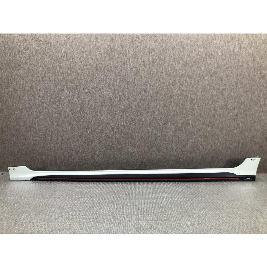 TRD カローラスポーツ 210 左 サイドスカート NRE210H/NRE214H 75860