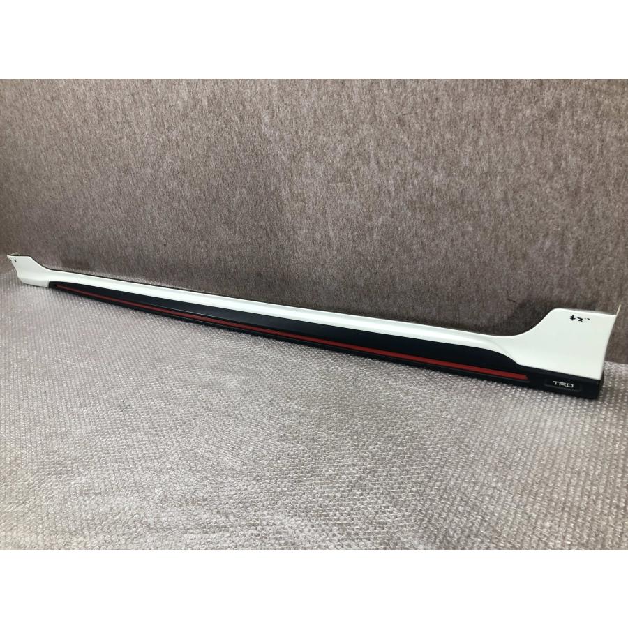 TRD カローラスポーツ 210 左 サイドスカート NRE210H/NRE214H 75860