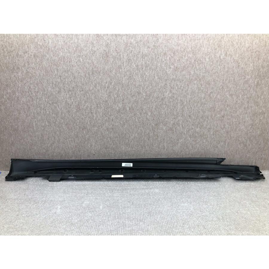 ベンツ 純正 Cクラス W206 AMG 左 サイドステップカバー A2066982300