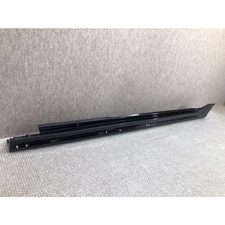トヨタ ヤリス MXPA10 左 サイドステップ 75860-K0050 : 拓海商事