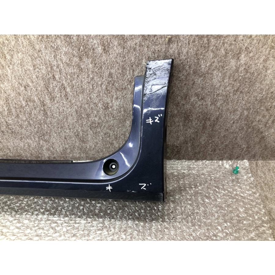 ヴォクシー/ノア/エスクァイア 80系 左サイドステップ ヴォクシー ノア ZRR80G ZRR85G 純正 左 サイドステップ 75860-28040