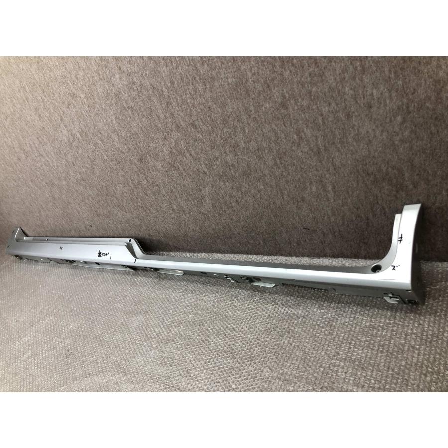 ヴォクシー ノア ZRR80G ZRR85G 純正 左 サイドステップ 75860-28040
