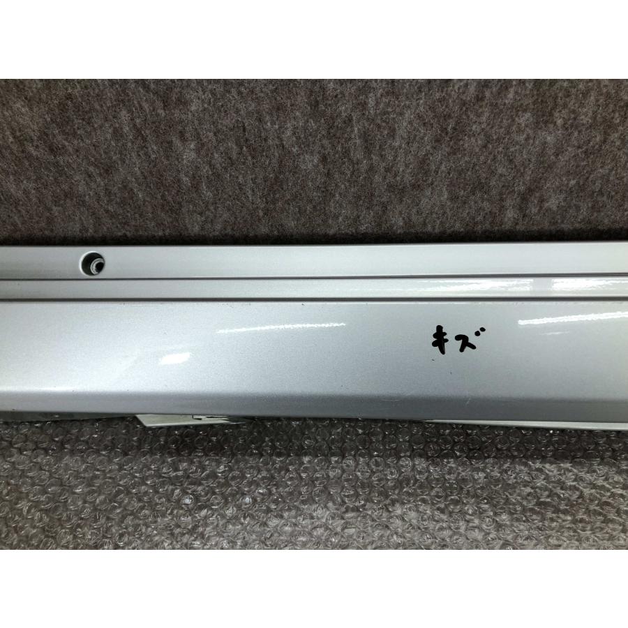 TOYOTA　ノア／ヴォクシー／エスクァイア　ZRR80G　サイドステップ　純正　 ノア ヴォクシー エスクァイア ZRR80 80 純正 右 サイドステップ 75850