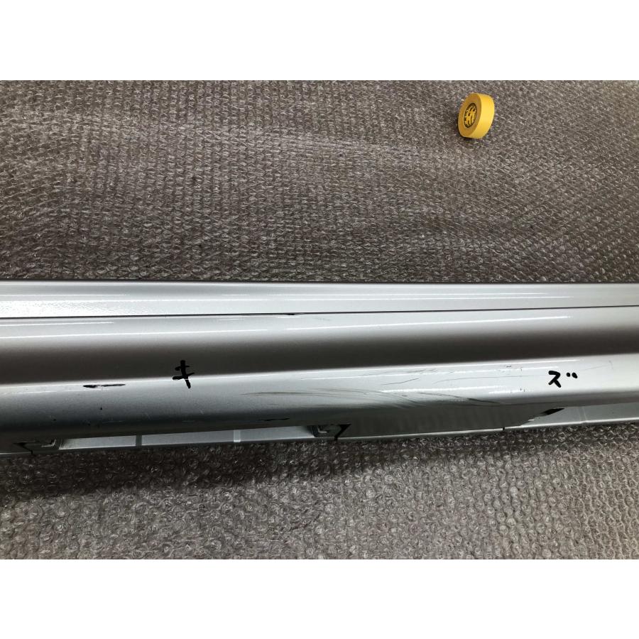 トヨタ ヤリス MXPA10 左 サイドステップ 75860-K0050 : 拓海商事