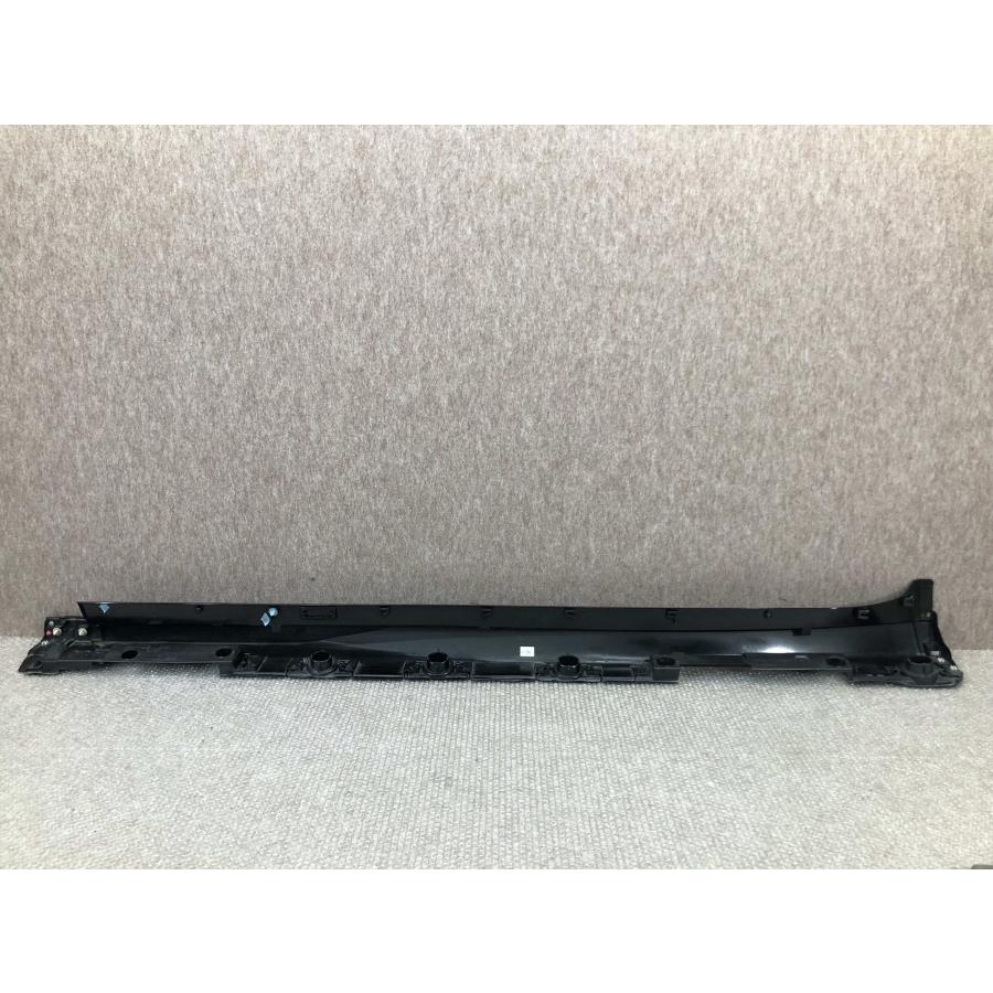 トヨタ プリウス 60 ZVW60 MXWH60 純正 右 サイドステップ 75850