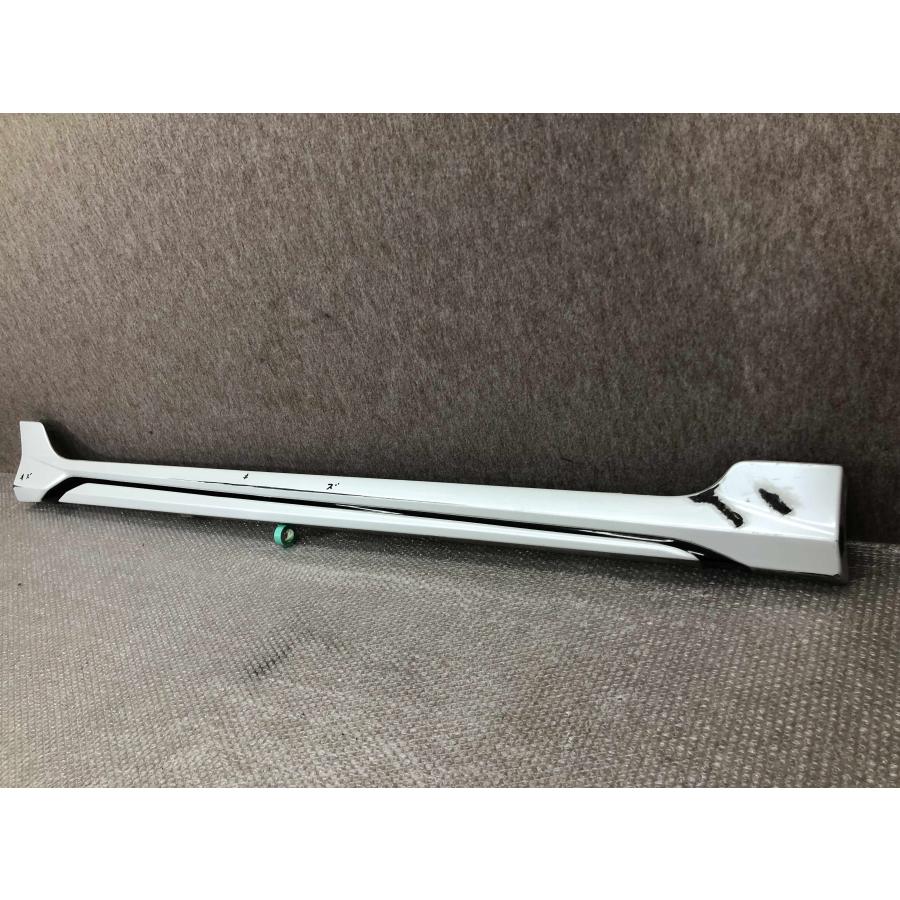 NRE210W ZWE211W カローラツーリング モデリスタ 右 サイドステップ