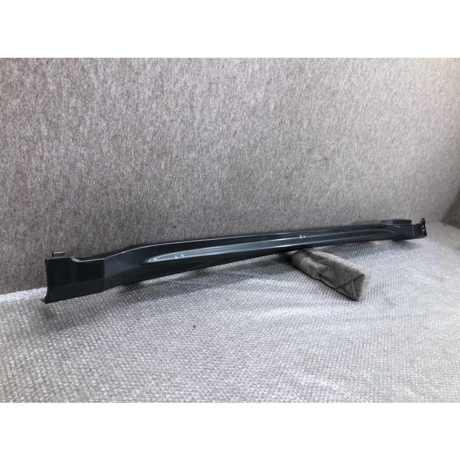 RU1/RU2/RU3/RU4 ヴェゼル ハイブリッド 純正 右 サイドステップ 71800 