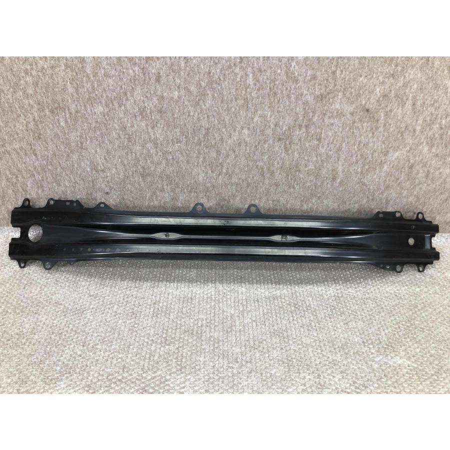 ヤリス MXPA10 KSP210 フロントバンパー ホースメント トヨタ ヤリス MXPA10 MXPB10 KSP210 純正 フロントバンパー ホース