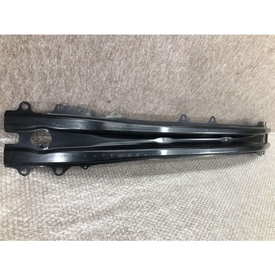 トヨタ ヤリス MXPA10 MXPB10 KSP210 純正 フロントバンパー ホース