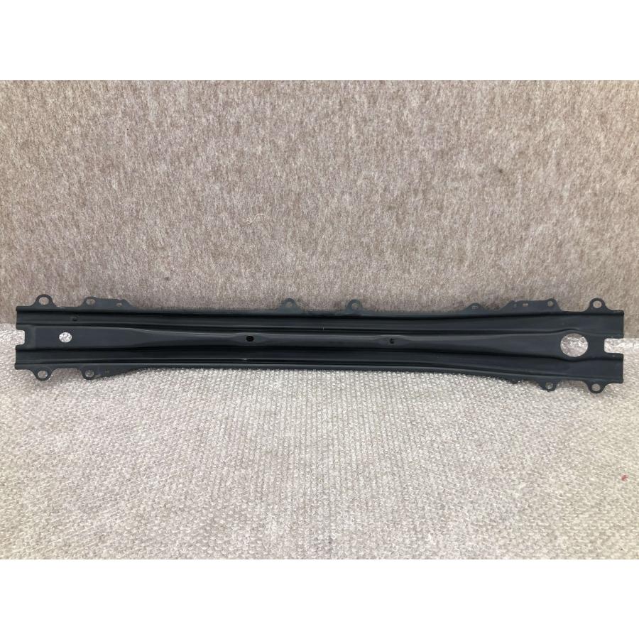 ヤリス MXPA10 KSP210 フロントバンパー ホースメント トヨタ ヤリス MXPA10 MXPB10 KSP210 純正 フロントバンパー ホース