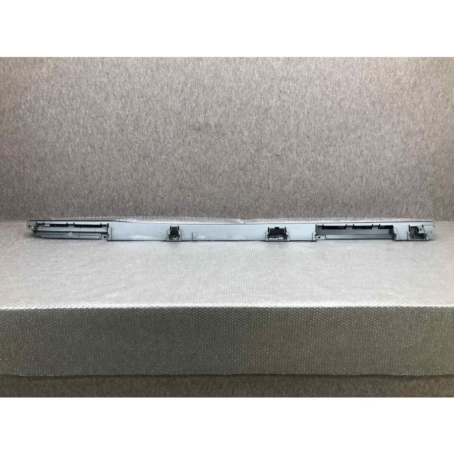 日産 セレナ X/XV/C28/NC28 e-POWER/GC28 純正 右サイドステップ 76851