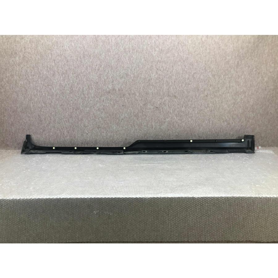 トヨタ ヴォクシー 80系 ZRR80/ZRR85/ZWR80 純正 左サイドステップ