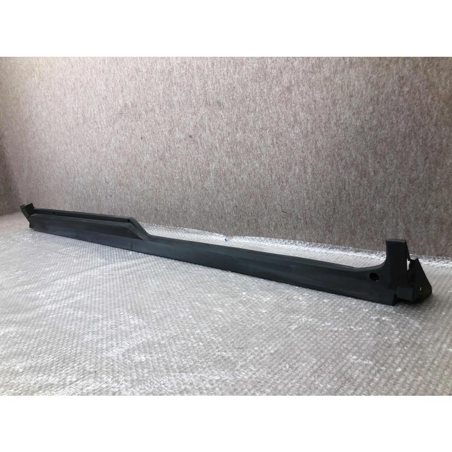 トヨタ ヴォクシー 80系 ZRR80/ZRR85/ZWR80 純正 左サイドステップ
