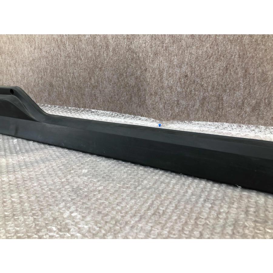 トヨタ ヴォクシー 80系 ZRR80/ZRR85/ZWR80 純正 左サイドステップ