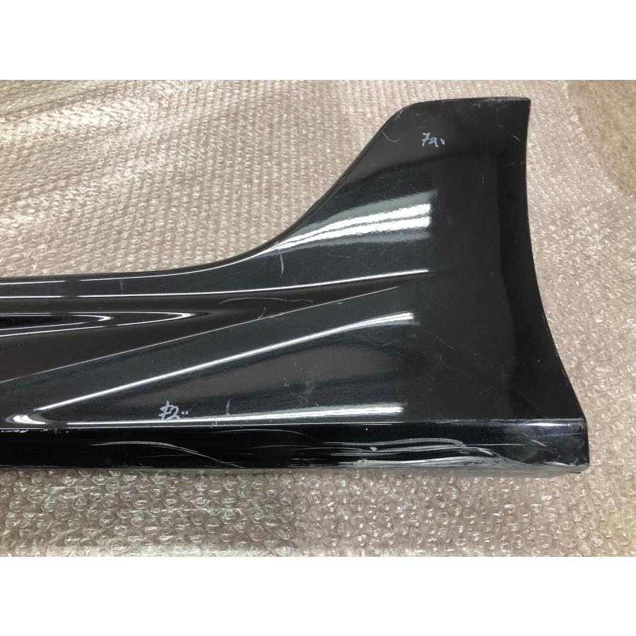 トヨタ プリウスZVW50/ZVW51 モデリスタ サイド ステップ 左側。 トヨタ プリウスZVW50/ZVW51 モデリスタ サイド ステップ 左側