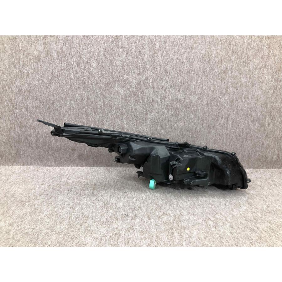 磨き済み トヨタ プリウス PHV ZVW52 純正 ヘッドランプ 左 LED KOITO