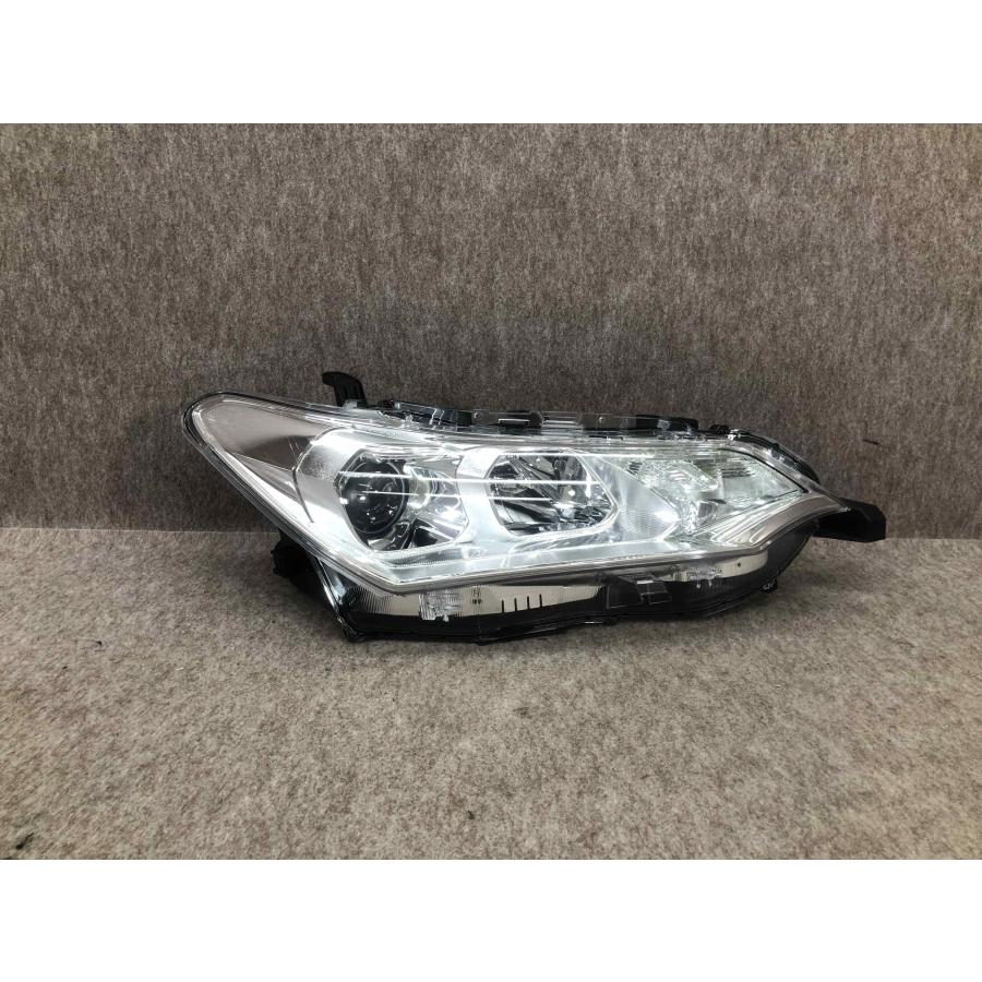 美品 カローラフィールダー アクシオ NZE161 NRE160 右 ヘッドライト