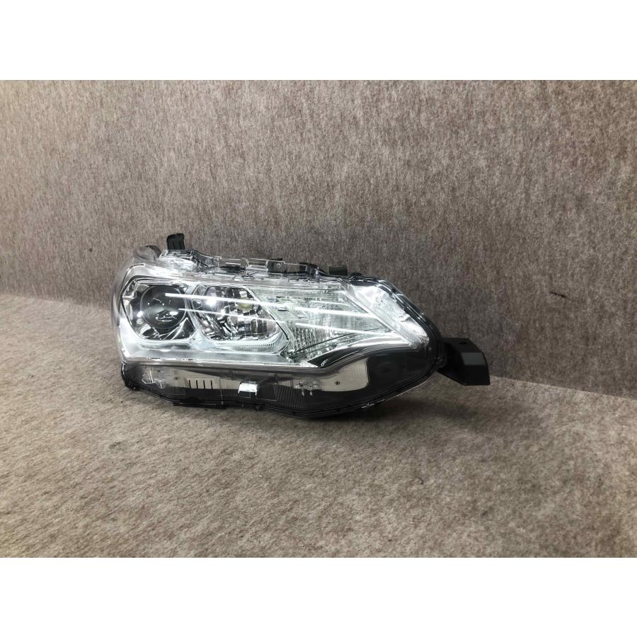 美品 カローラフィールダー アクシオ NZE161 NRE160 右 ヘッドライト