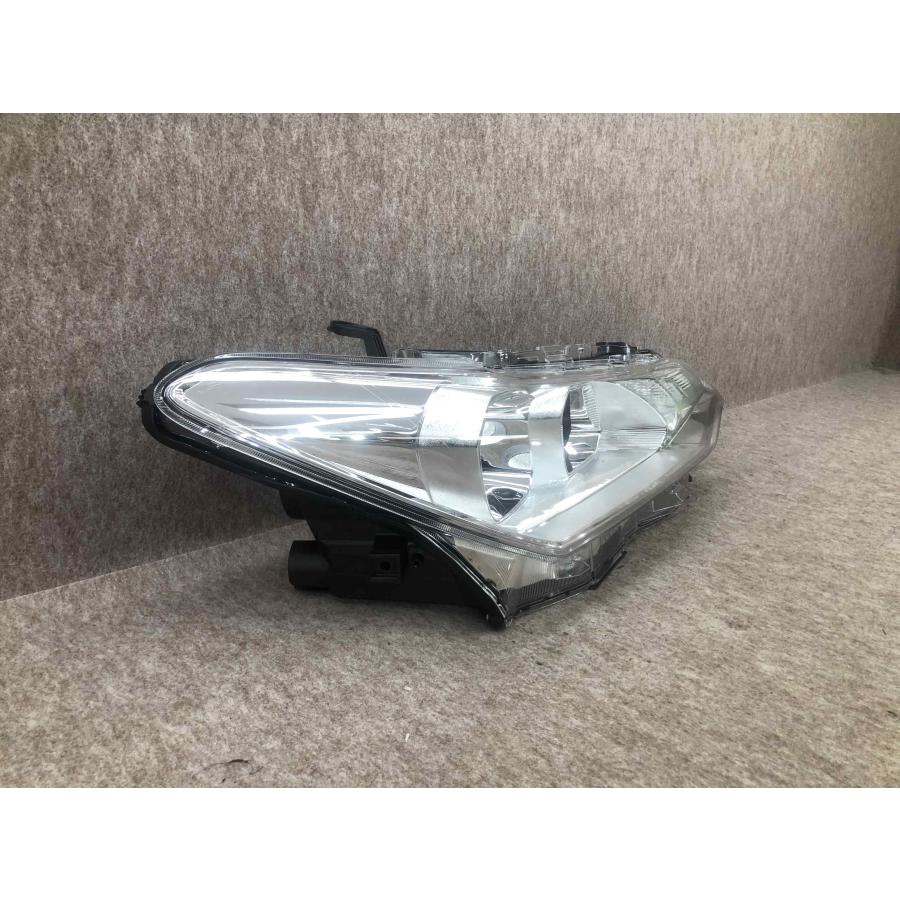 美品 カローラフィールダー アクシオ NZE161 NRE160 右 ヘッドライト