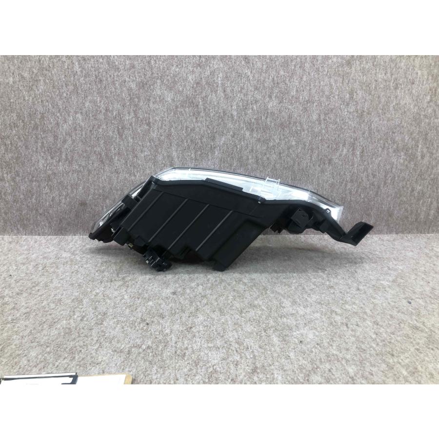 美品 カローラフィールダー アクシオ NZE161 NRE160 右 ヘッドライト