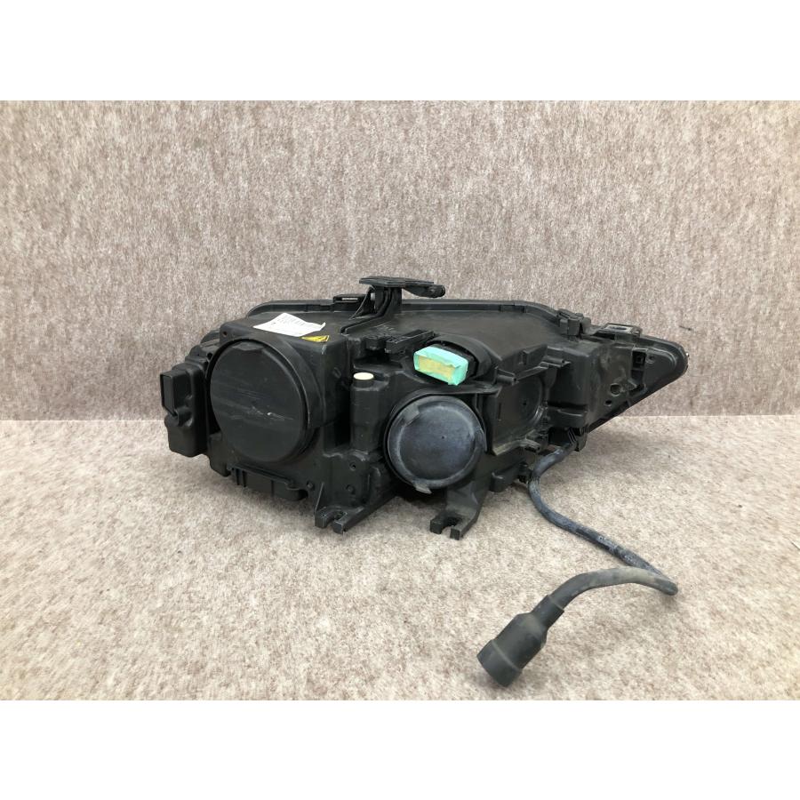アウディ A4 8K 後期 左側 ヘッドライト HID 8K0941005D 美品 磨き済み アウディ A4 8K 後期 ヘッドライト 左 左側 キセノン