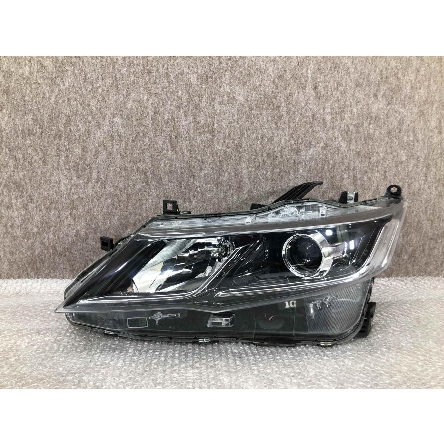 セレナc27左ヘッドライト