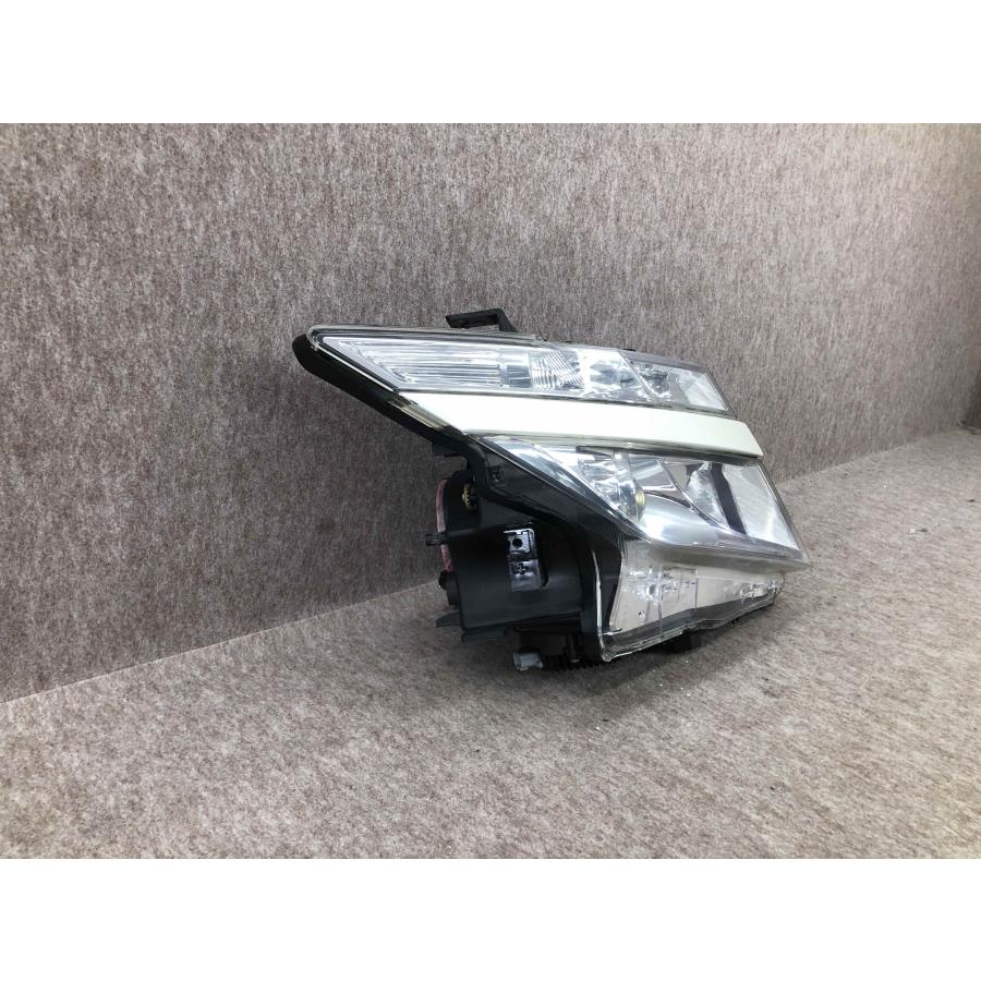 磨き済み E52 エルグランド 右 ヘッドライト KOITO 100-23009 : 拓海