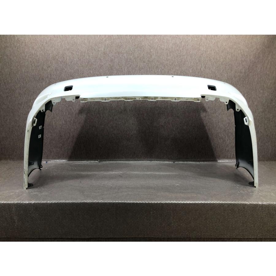 レクサス LS 460　純正リアバンパー　新品未使用　USF40 レクサス LS 40系 LS460 USF40/USF41/USF45/USF46/UVF45/UVF46 後期