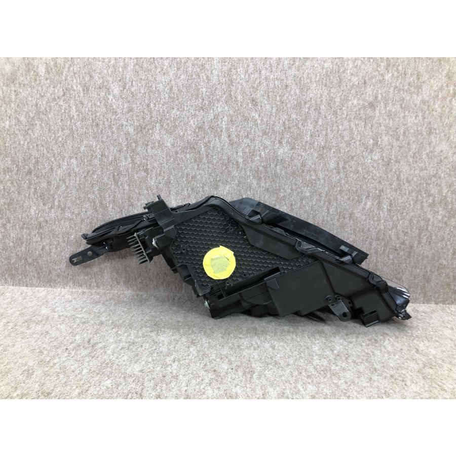レンズ美品 磨き済み AXUH80 MXUH80 ハリアー 右 ヘッドライト LED