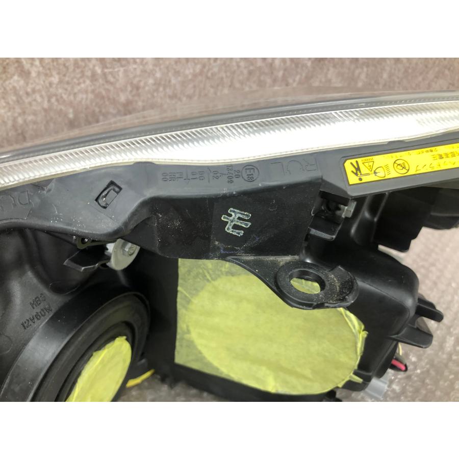 磨き済み プリウス ZVW30 後期 左右ヘッドライト KOITO 47-52 : 拓海