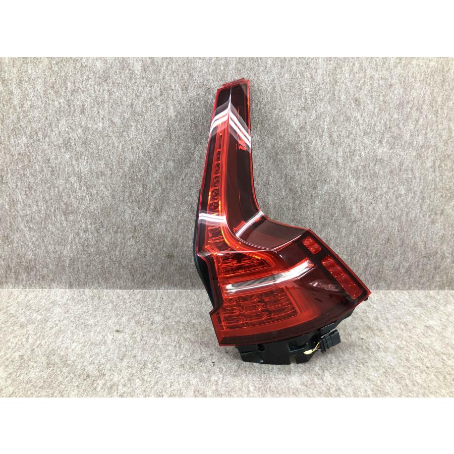 VOLVO ボルボ純正テールランプ 右側のみになります 磨き済み ボルボ V60 純正テールランプ 右 32291359 : 拓海商事ヤフー