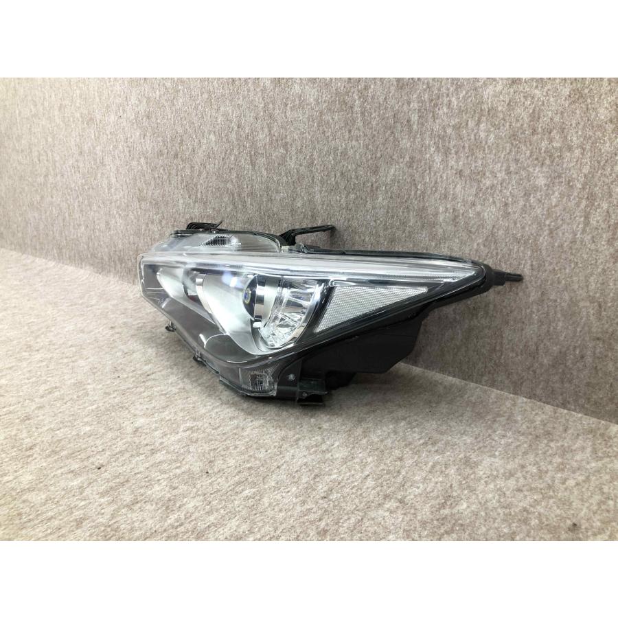 磨き済み スカイライン V37 後期 左ヘッドライト LED KOITO 100-23739