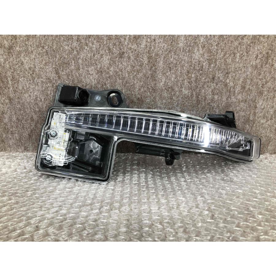 美品 磨き済み トヨタ プリウス 60 ZVW60 65 純正 右 フロント