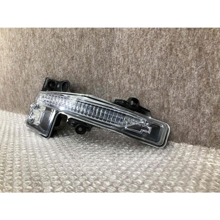 美品 磨き済み トヨタ プリウス 60 ZVW60 65 純正 右 フロント